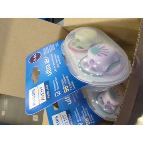 Philips Avent Ultra Air Pacifier - 4 x Light, Breathable Baby Pacifiers for Babies Aged 0-6 Months, BPA Free with Sterilizer Carry Case, SCF085/51