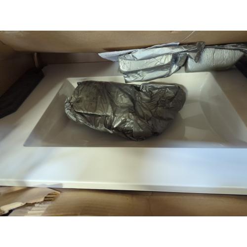 Project Source 31-in x 22-in White Cultured Marble Single Sink 4-in Centerset Faucet Mount Bathroom Vanity Top