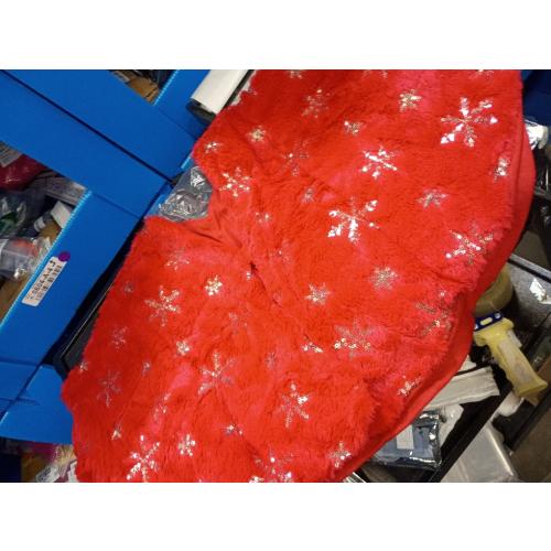 Christmas Tree Skirt Red, 36 Inch Large Soft Plush Xmas Tree Skirts, Double Layer Luxury Tree Skirt w/Silver Snowflake Sequin, Christmas Trees Decoration for Holiday Party Indoor Party Home Decor