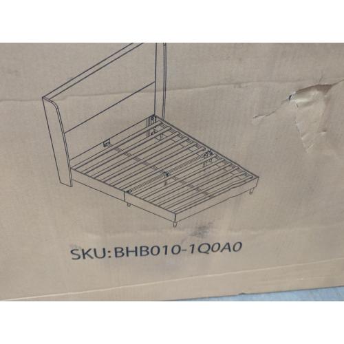 Belo Upholstered Platform Queen White Bed