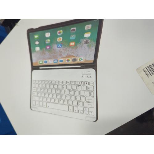 aoub Case for iPad 9th/8th/7th Generation 10.2 inch, Stand Folio Detachable Wireless Bluetooth Keyboard Cover Soft TPU Back Case with Pencil Holder for iPad 10.2 2021/2020/2019, Light Green