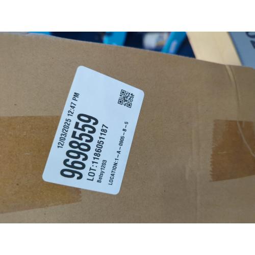 Nuogo 4 Pcs Plastic Candy and Cookie Jars with Lids Clear Cookie Container Candy Jars Large Airtight Apothecary Storage Organization for Wedding Home Kitchen Bar(30 oz)