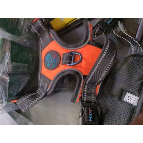 PHOEPET No Pull Dog Harness Medium Reflective Front Clip Vest with Handle,Adjustable 2 Metal Rings 3 Buckles,[Easy to Put on & Take Off](M, Orange)