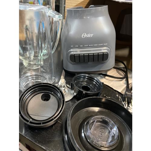 Oster Easy-to-Clean Blender with Dishwasher-Safe Glass Jar with a 20 oz. Blend-n-Go Cup