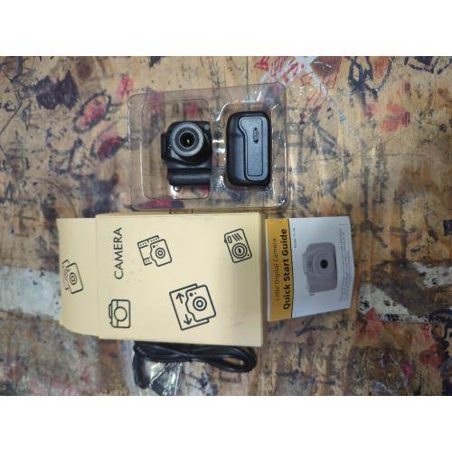 Mini Camera Keychain, Mini Retro Digital Camera, Y2K Camera, Wide Angle Lens, 1.4 LCD Screen, 32GB Included, Nostalgic Photos, Vintage Video Effects, Great Gift Idea, Black