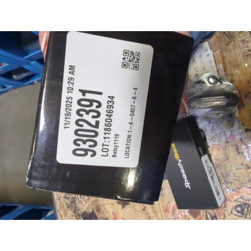 Cordless Electric Scissors, 4.2V Cardboard Cutter Tool for Cardboard Carpet Leather Packages Plastic with Rechargeable Battery Green