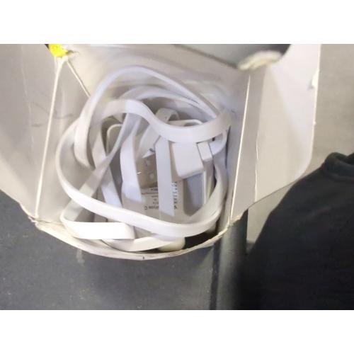 Color White Wyze Cam V4 Plug-in Indoor and Outdoor Smart-Enabled Security Camera