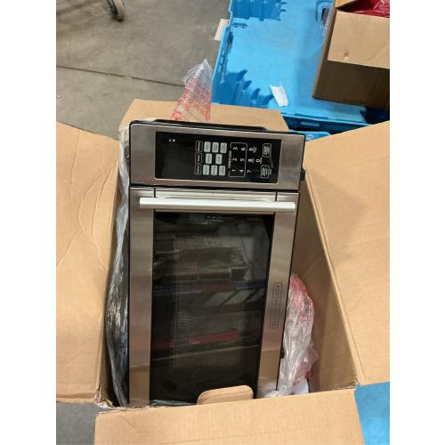 BLACK DECKER 0.7 cu ft Countertop Microwave Oven in Black