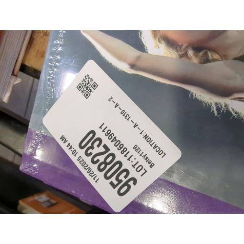 Taylor Swift - by  Terry Newman (Hardcover)