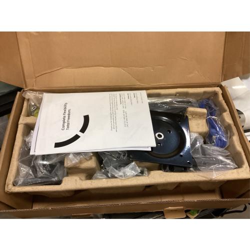 ErGear 13 to 49 inches Single Monitor Mount for Ultrawide Screens,Heavy Duty Single Monitor Arm,Single Monitor Stand with Swivel,Tilt,Rotation for Home and Office,Holds 26.5lbs,VESA 75/100mm