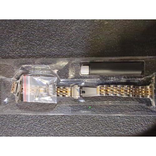 MioHHR Slim Metal Band Compatible with Apple Watch Band 49mm 46mm 45mm 44mm 42mm（Series 3/2/1）,Dressy Stainless Steel Chain Strap for Women iWatch Bands Series 10 9 8 7 6 5 4 SE Ultra 2 1,Silver/Gold