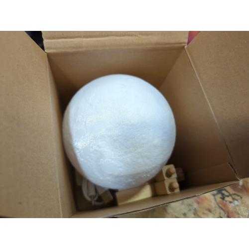 Mydethun 3D Moon Lamp with 16 Colors, 148 Lighting Modes, 15cm Rechargeable Dimmable Night Light with Wooden Stand – Unique Gift for Women, Mothers, Children, Bedroom, Tabletop