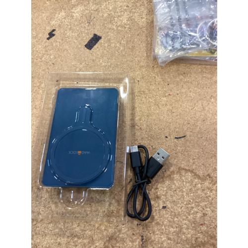 myCharge Maglock 3k 3000mAh/12W Wireless Charger   USB-C Power Bank - Blue