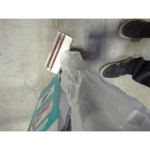 BLACK DECKER POWERSERIES  20V MAX Cordless Stick Vacuum Cleaner with LED Floor Lights, Bagless, Lightweight, Cordless Vacuum Cleaners for Home, Up to 44 Minutes, Powerful Suction, Gray (BHFEA520J)