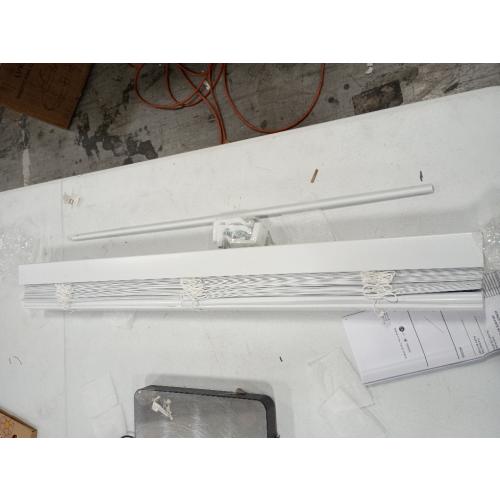 Project Source Premium 2-in Slat Width 35-in x 72-in Cordless White Vinyl Room Darkening Horizontal Blinds (Little Broken; see the pictures)