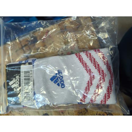 Size M...Ultra Cushioned Footbed Color White Power Red Light Onix Socks