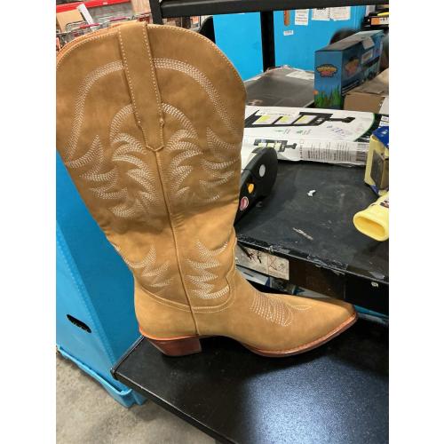 Size 9 Women's Cassanova Western Boot