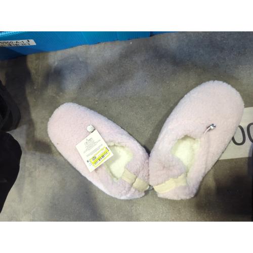 Girls Closed Back Slippers Fuzzy Faux Wool Soft Lightweight Non Slip House Shoes (S/M, 5-7)