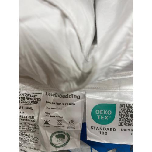 Mattress Topper, 54 x 75 (white)
