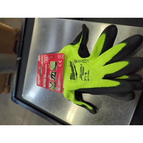 Milwaukee Electric - 1 Pair HIGH Visibility Cut Level 1 Polyurethane D