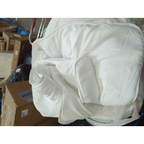 Bedsure Comforter Duvet Insert - Quilted Comforters Queen Size, All Season Duvet, Down Alternative Bedding, with 8 Tabs, Gifts for Women/Men, White, Queen 88 x 88 Inches