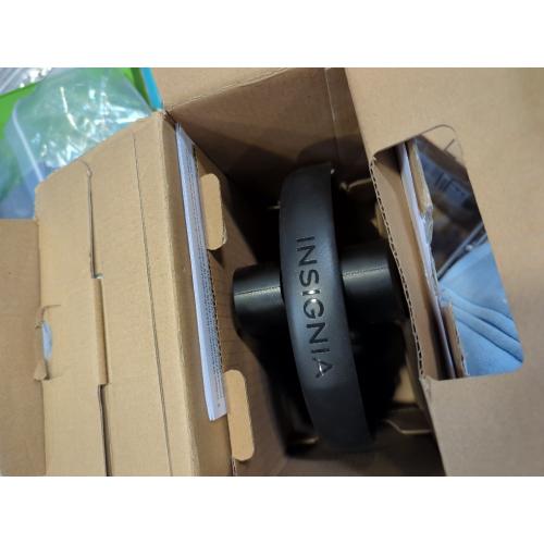 insignia - ns-hawhp2 rf wireless over-the-ear headphones - black