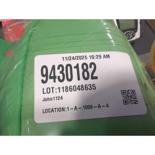 Size S 5-6 Color Green Christmas tree slippers