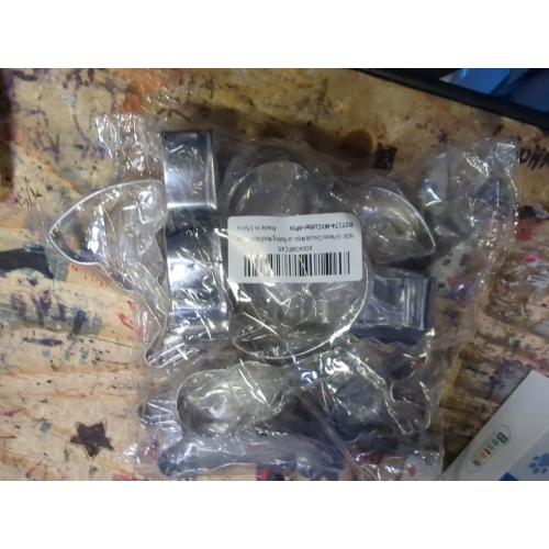 9 Pieces Cinco de Mayo Cookie Cutters Set, Regular Stainless Steel Mexican Fiesta Pinata Cookies Cutter includes Cactus Pepper Taco Avocado Sombrero Maraca Llama Guitar Baking Mold Decorations