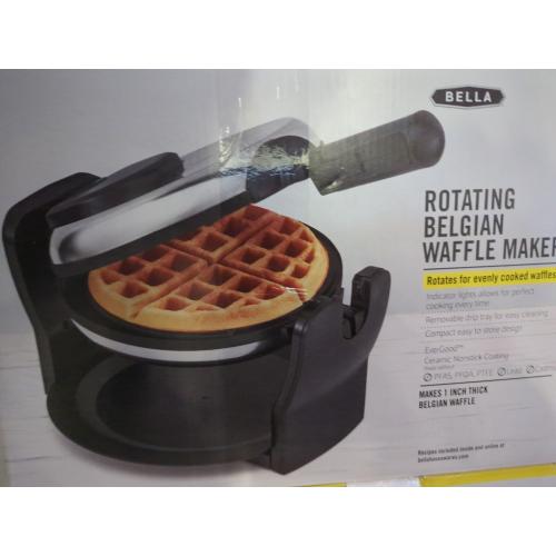 Silver and Black Bella - Nonstick Rotating Belgian Waffle Maker - Stainless Steel