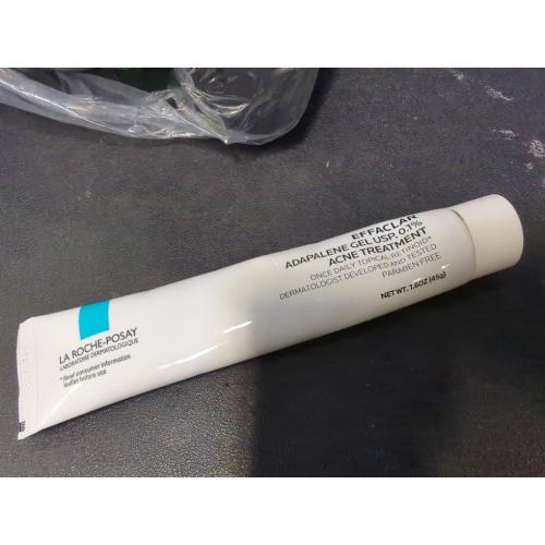La Roche-Posay Effaclar Adapalene Gel 0.1% Acne Treatment, Retinoid Cream, Acne Medication Gel For Blackheads & Whiteheads, Oil Free, Helps Clear And Prevent Blemishes & Clogged Pores