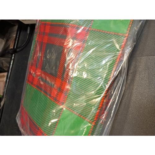 Chef Craft Christmas Table Cloth