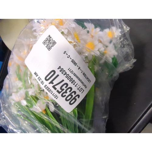 Artificial Daisies Outdoor Artificial Flowers,8 Bundles UV Resistant Fake Flowers Outdoor Plastic Flowers Shrubs for Indoor Outside Garden Porch Window Box Home Decor(White)