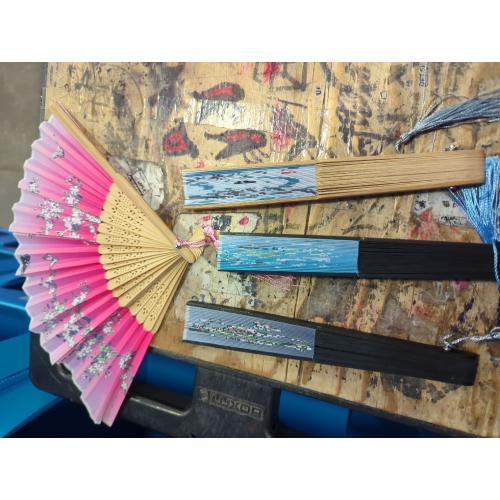 Zonon 4 Pack Handheld Floral Folding Fans Hand Held Silk Bamboo Fans with Tassel Women Hollowed Hand Foldable Fan with Fabric Sleeve for Dancing Wedding Decoration Gifts(Chic)