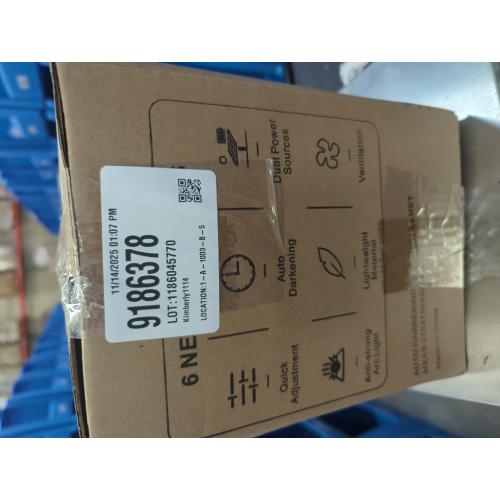 Auto Darkening Welding Helmet with Blue Flame Design