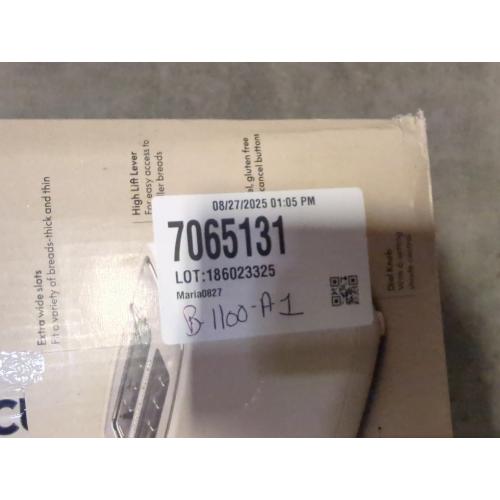 Bella PRO - 2-Slice Toaster with Extra Wide Slots - Oatmilk