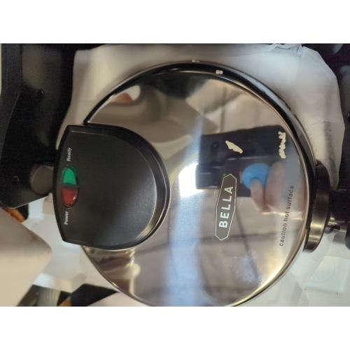 Bella - Nonstick Rotating Belgian Waffle Maker - Stainless Steel