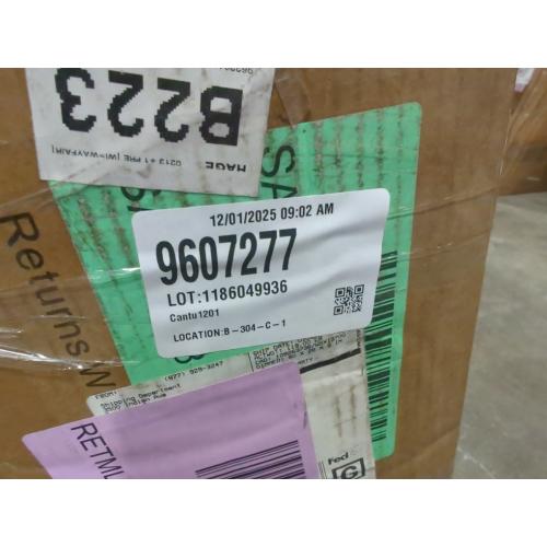 Belo Upholstered King Platform White Bed