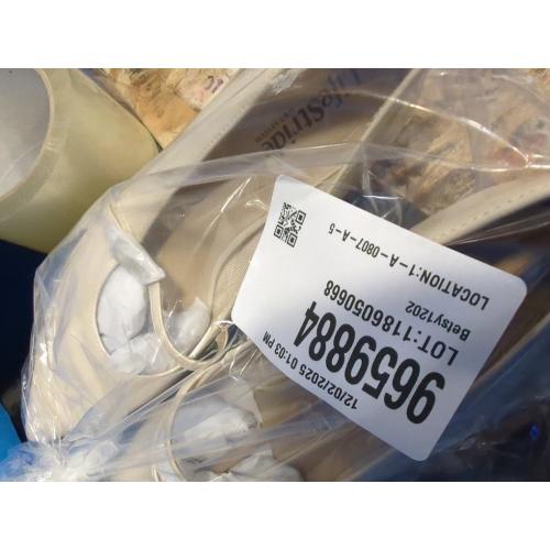 LifeStride Womens Madelyn