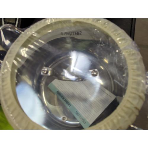 Stainless Steel Stock Pot - 8 Quart, Soup Pot Induction Compatible, Cooking Pot with Riveted Handle, Oven & Dishwasher Safe