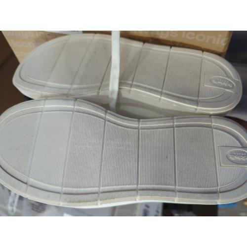 Dr. Scholl's  Men's 9 White Catch Thrills Sneaker