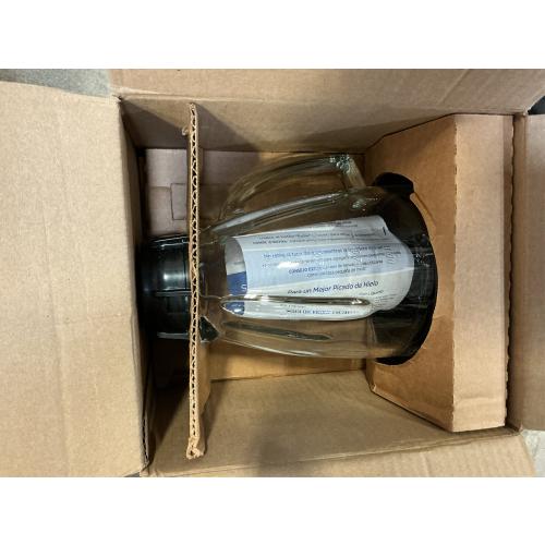 Oster Easy-to-Clean Blender with Dishwasher-Safe Glass Jar with a 20 oz. Blend-n-Go Cup