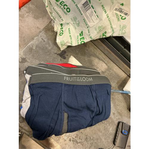 MEDIUM Fruit of the Loom Men's CoolZone Fly Boxer Briefs,