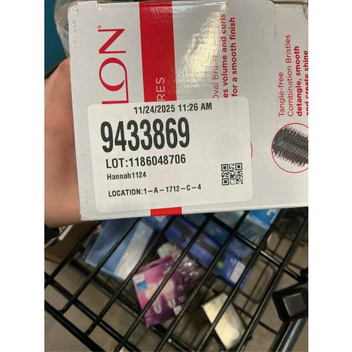 REVLON One-Step Volumizer Hair Dryer and Styler | Less Frizz, More Shine, and Less Heat Damage for Fast and Easy Salon-Style Blowouts, for All Hair Types and Lengths (Black)