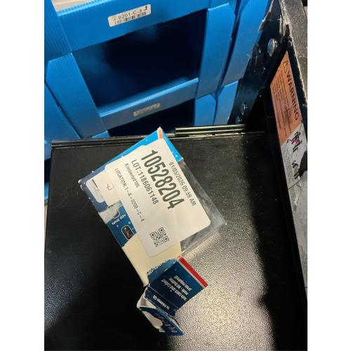 Datel - Go-tcha Evolve Wristband Watch for Pokémon GO with Auto Catch and Auto Spin - Blue/Black