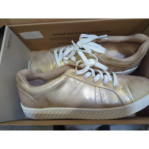 Size 9 SOUL Naturalizer Neela Women's Sneakers