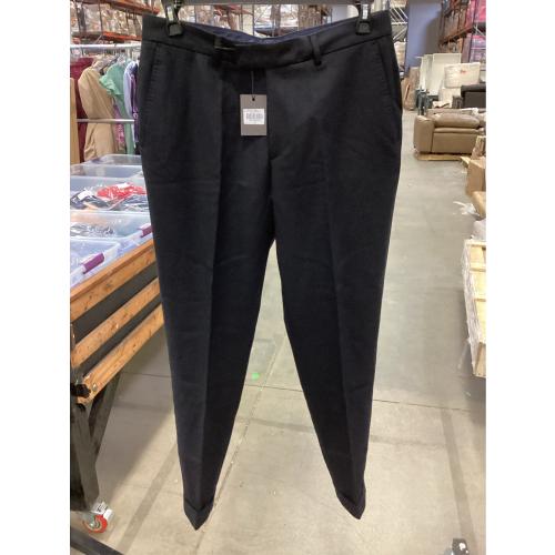 SIZE 32.   Lafaurie Men’s Chuck Pants-Marine