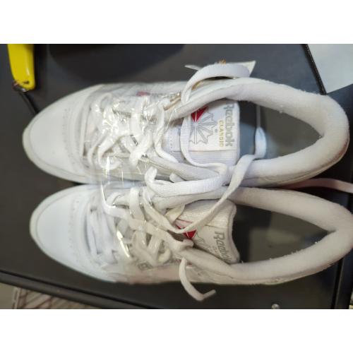 Size 9, White, Reebok Women's Classic Leather Running Shoes