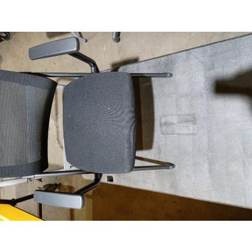 Cadence Black Nesting Chair (little damage; see the picture)
