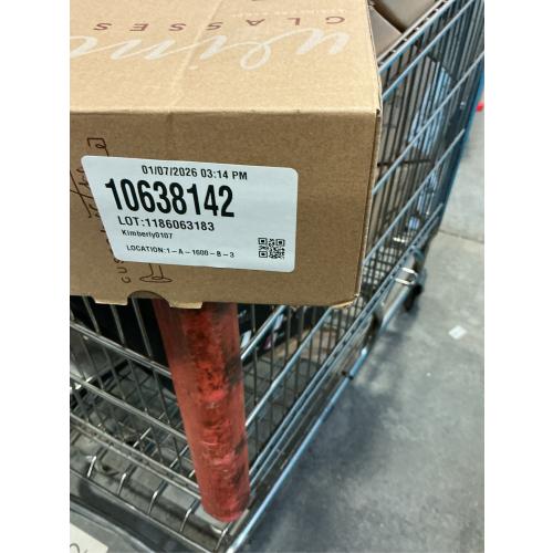 Gusto Nostro Stainless Steel Wine Glass - 18 oz Unbreakable Gold Wine Glasses for Travel, Camping and Pool - Fancy, Unique and Cute Portable Metal Wine Glass for Outdoor Events, Picnics (Set of 2)