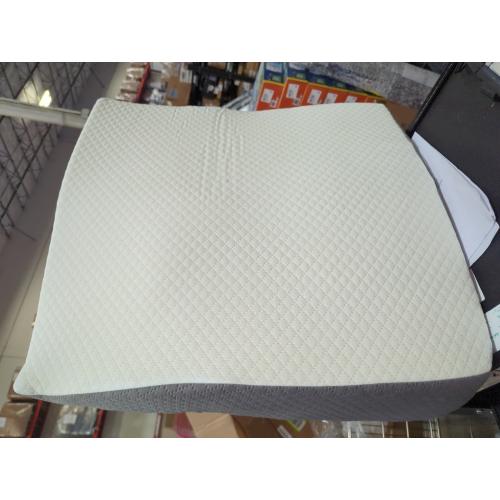 Kölbs Bed Wedge Pillow for Sleep Apnea, Sleeping Comfort, Relaxing, Acid Reflux, Heartburn and Back Pain Relief. Cushion for Sitting Up in Bed. Memory Foam Top, Chic Jacquard Washable Cover.